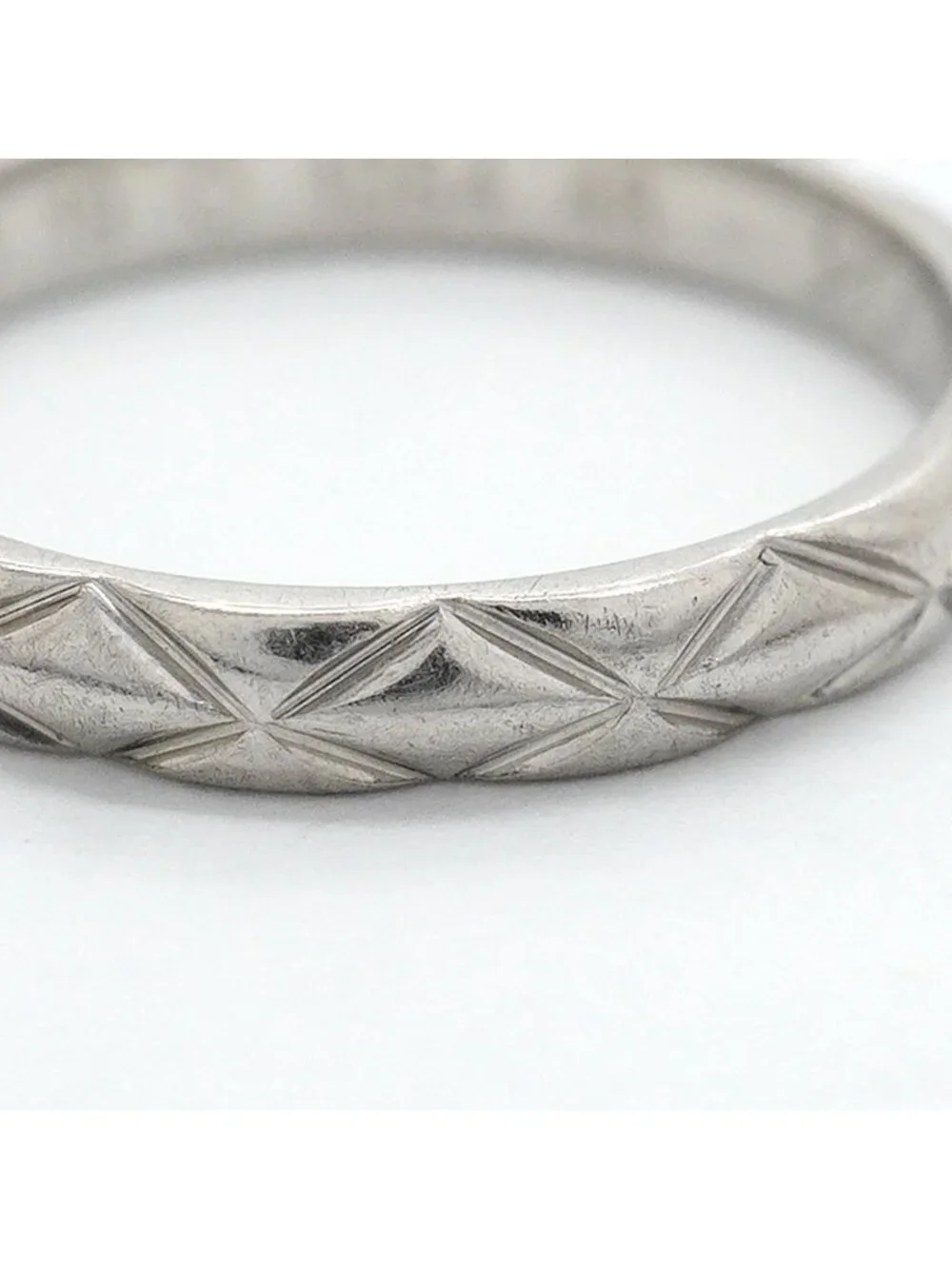 Chanel Ring Quilted Platinum